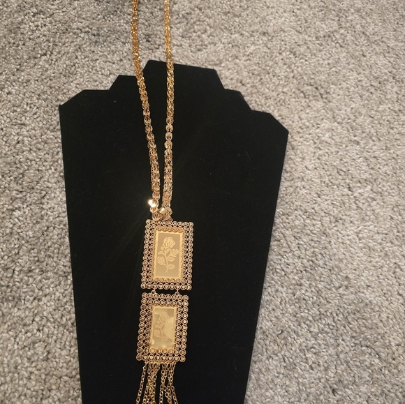 24kgp Dubai Jewelry Elegant Gold Necklace with Intricate Design - Picture 9 of 10